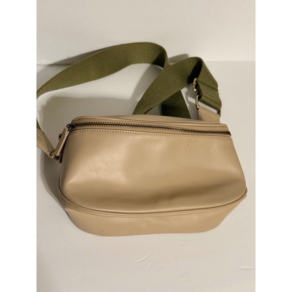 ANDAR Waymaker Cream Tan Crossbody Bag with Green Strap EUC - Picture 4 of 7